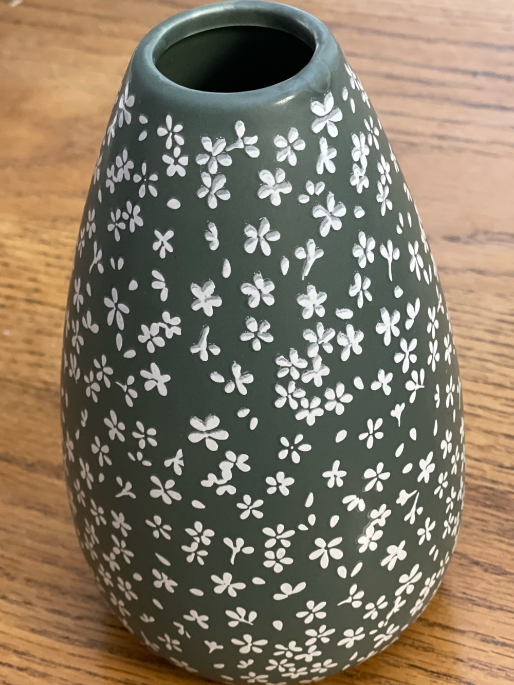 Green & White Floral Ceramic Bud Vase Cottagecore Botanical Decor 6.5”